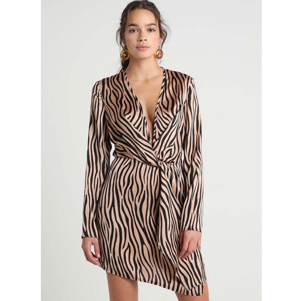 NWT Missguided Plunge Wrap Shift Tiger Dress